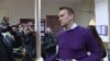 Навальный обвинил суд в попытке лишить его защиты