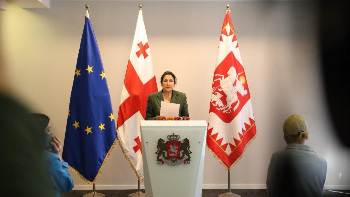 "მაჩვენებელია, რომ ძალიან ნერვიულობენ და არჩევნებისთვის ემზადებიან" - სალომე ზურაბიშვილი ცესკოს დადგენილებაში ცვლილებაზე