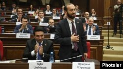 Armenia - Newly elected speaker Ararat Mirzoyan is congratulated by parliament deputies, Yerevan, January 14, 2019.