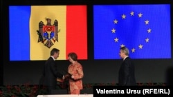 Inițierea Acordului de asociere Moldova-UE. Iurie Lancă, Catherine Ashton și Karl de Gucht, Vilnius, 29 noiembrie 2013.