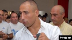 Արթուր Աբրահամ, արխիվ