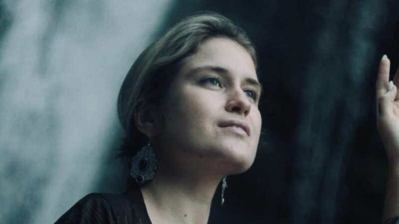 მამისა და რეჟიმის წინააღმდეგ - დიანა ისაკოვას ამბავი