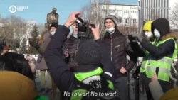 'Burning With Shame': Russian Anti-War Protesters Rally In Yekaterinburg