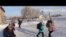 په روسي ښوونځيو کې د تاتار مسلمانو نجونو لویه ستونزه څه ده؟
