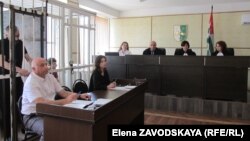 Адвокаты Робика Кешищяна заявили, что в материалах дела, по их мнению, отсутствуют доказательства его вины