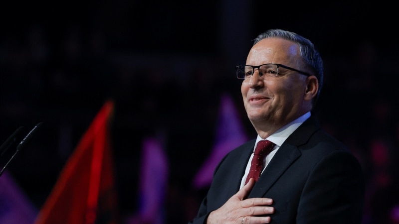 Bedri Hamza njofton se do të garojë për kryetar të PDK-së