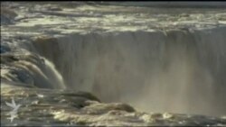 Ниагарский водопад превратился в глыбу льда