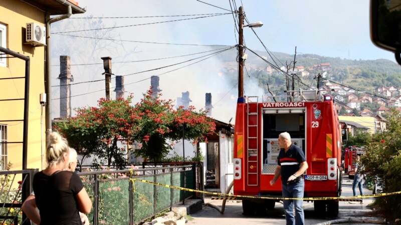 U sarajevskom naselju u požaru izgorjelo više stambenih objekata