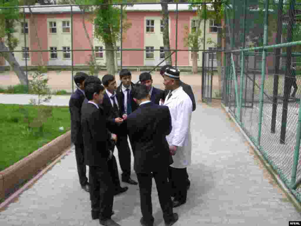 Литсей-интернатҳои тоҷикӣ-туркӣ дар Душанбе #23