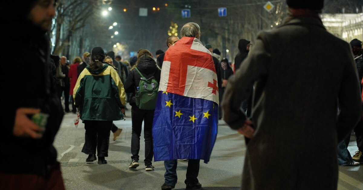დემონსტრანტების დასახმარებლად ანგარიში გახსნეს ბრიტანულ ბანკში