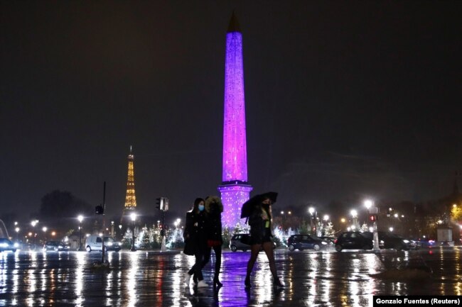 Париж у пандемію перед Різдвом. Франція, грудень 2020 року