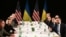 Zëvendëspresidenti i SHBA-së, JD Vance (djathtas), sekretari amerikan i Shtetit, Marco Rubio (i dyti djathtas) dhe presidenti ukrainas, Volodymyr Zelensky (i dyti majtas). Munih, 14 shkurt 2025.