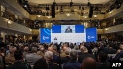 آغاز به کار کنفرانس امنیتی مونیخ با سخنرانی ولفگانگ ایشینگر، رئیس کنفرانس 