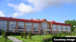 Лицей в Караллово, фото с официального сайта