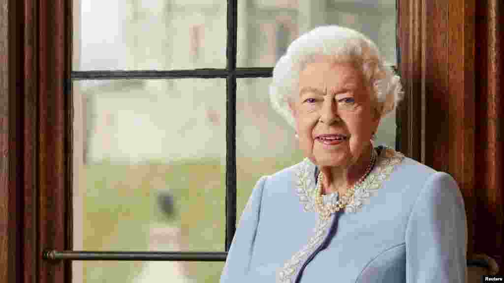 Снимок Елизаветы II к "платиновому" юбилею ее правления