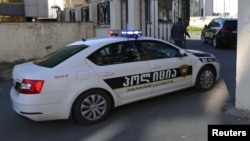 პოლიციის ავტომობილი