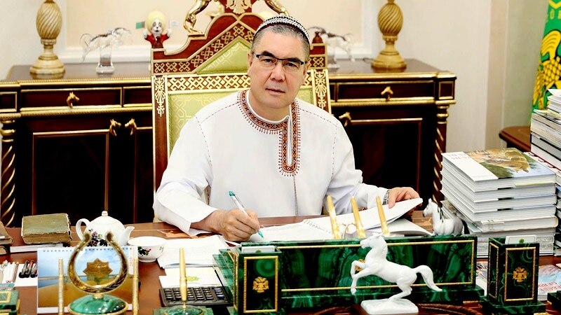 Президент Туркменистана официально возглавил и законодательную власть страны