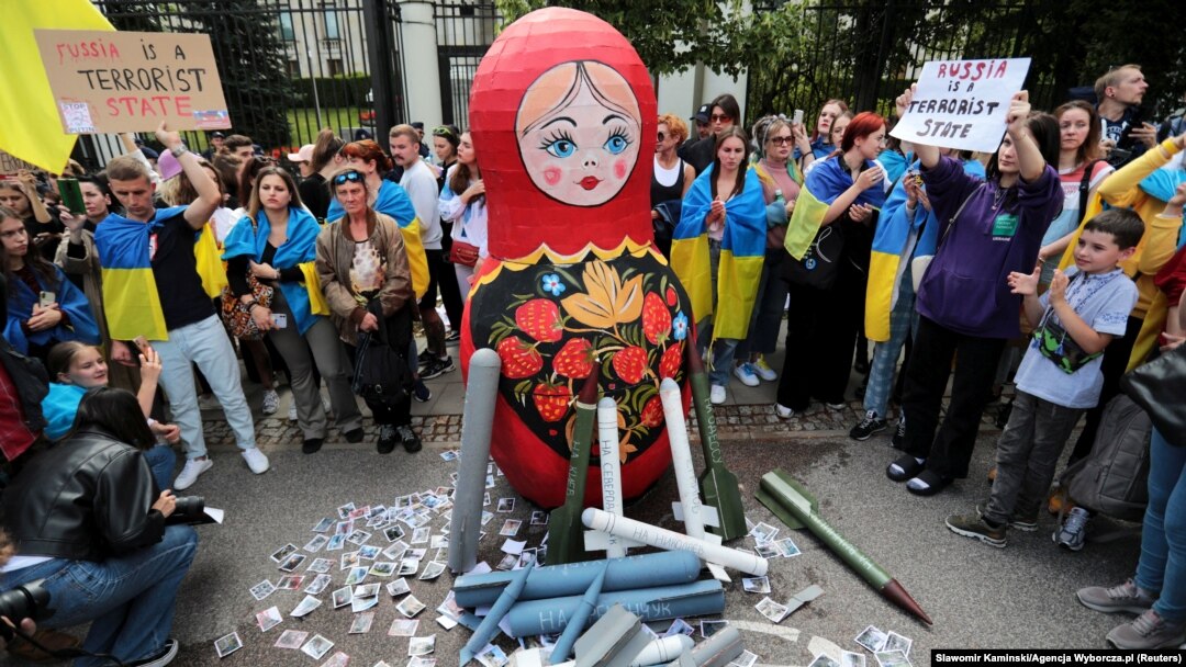 Протест в Варшаве против войны России против Украины