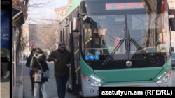 Armenia - Commuters board a busy in Yerevan, February 3, 2025.