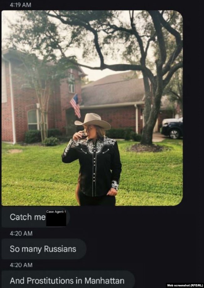 Zarubina dyshohet se u dërgoi dhjetëra mesazhe dhe fotografi agjentëve të FBI-së pasi ishte liruar me kusht, në pritje të gjyqit.