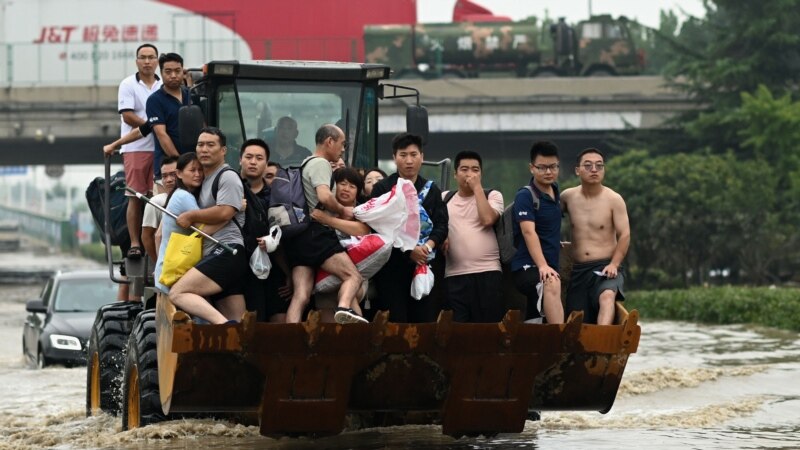 Najmanje 15 osoba poginulo u poplavama i klizištima u Kini