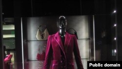 Бутик Ив Сен-Лорана на Беверли Хиллз в Лос-Анджелесе