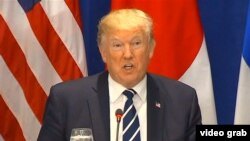 Президент США Дональд Трамп объявляет об указе, расширяющем санкции против Северной Кореи. Нью-Йорк, 21 сентября 2017 года.
