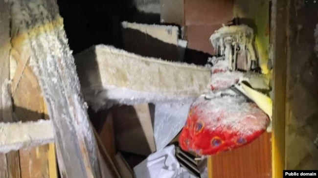 Усе в помешканнях вкрилося товстим шаром морозу. Бодайбо, Іркутська область Росії. Лютий 2026 року