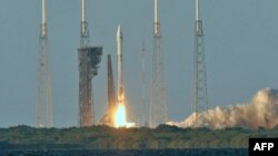 Старт космічного корабля Osiris-Rex з мису Канаверал, Флорида, США