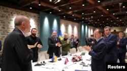 Истанбул - Турскиот претседател Реџеп Таип Ердоган се обрати пред почетокот на преговорите меѓу Русија и Украина