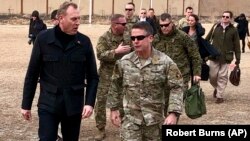 АКШнын коргоо министринин милдетин аткаруучу Патрик Шанахан Кабулд. 11-февраль, 2019-жыл. 