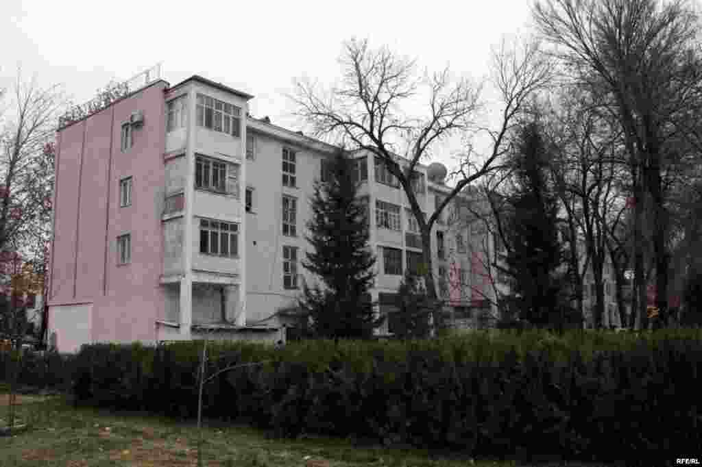 Бомпӯшиҳои рангини Душанбе #23