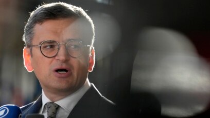 Украинският министър на външните работи Дмитро Кулеба стана поредният служител