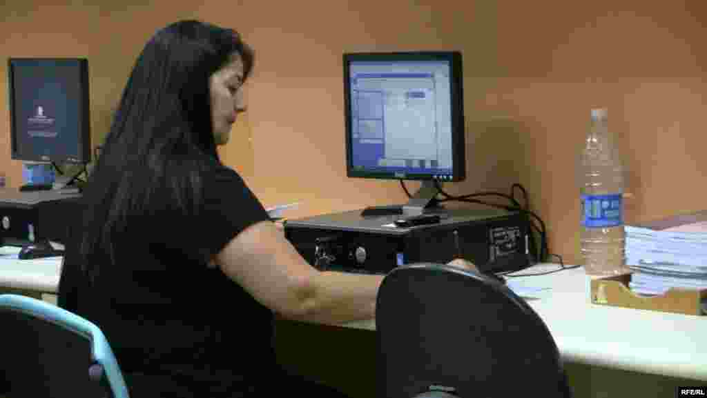 Paraisapolis Community Program #27