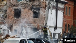 Последствия российской атаки в Киеве 