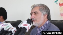 Afghanistan - Abdullah Abdullah the leader of National Coalition of Afghanistan during a press conference with Afghan cricket national team players in Kabul, 22 September 2013 