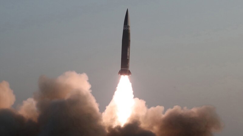 Koreja e Veriut ka lëshuar një raketë në det, thonë Jugu dhe Japonia