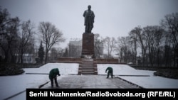 Метеорологи кажуть, найраніше до Києва зима завітала 20 жовтня у 1920 році та 31 жовтня у 1988 році, а найпізніше – 29 грудня у 2015 році