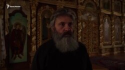 Архієпископа Климента затримали після заяви безпритульного (відео)