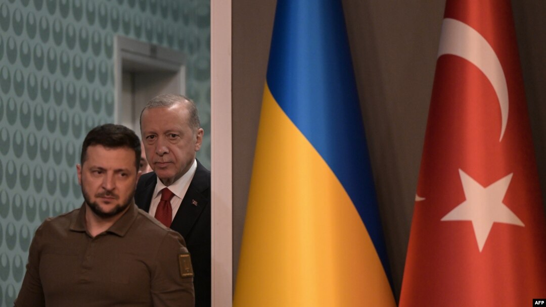 Președintele turc Recep Tayyip Erdogan a mai promis omologului său sprijin pentru exportul de cereale. (Foto: OZAN KOSE / AFP)