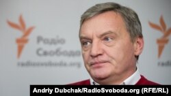 Юрія Гримчака і брата його дружини Ігоря Овдієнка затримали 14 серпня 2019 року у справі про вимагання 1,1 мільйона доларів хабарів