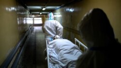 Posljednjih godina Rusija je doživjela konsolidaciju zdravstvenih ustanova, što je rezultiralo zatvaranjem mnogih manjih klinika.