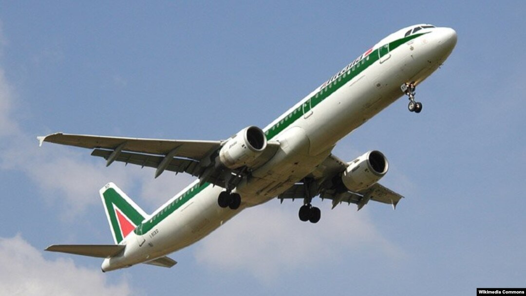 Avion "Alitalia"