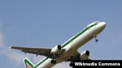 Alitalia ավիաընկերության օդանավ, արխիվ