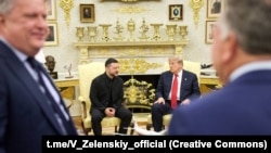 دونالد ترامپ، رئیس جمهور آمریکا، روز سه‌شنبه ششم مرداد دیداری دوجانبه با ولودیمیر زلنسکی، رئیس جمهور اوکراین، برگزار کرد
