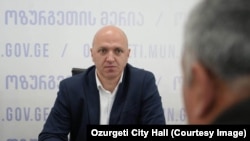 ოზურგეთის მერი პაატა კუნჭულია გადადგა. მისი განცხადება მუნიციპალიტეტის მერიის ფეისბუკგვერდზე გამოქვეყნდა. 