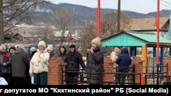 Бурятия, село Усть- Дунгуй, открытие аллеи Славы