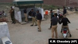 ارشیف، پاکستاني پولیس