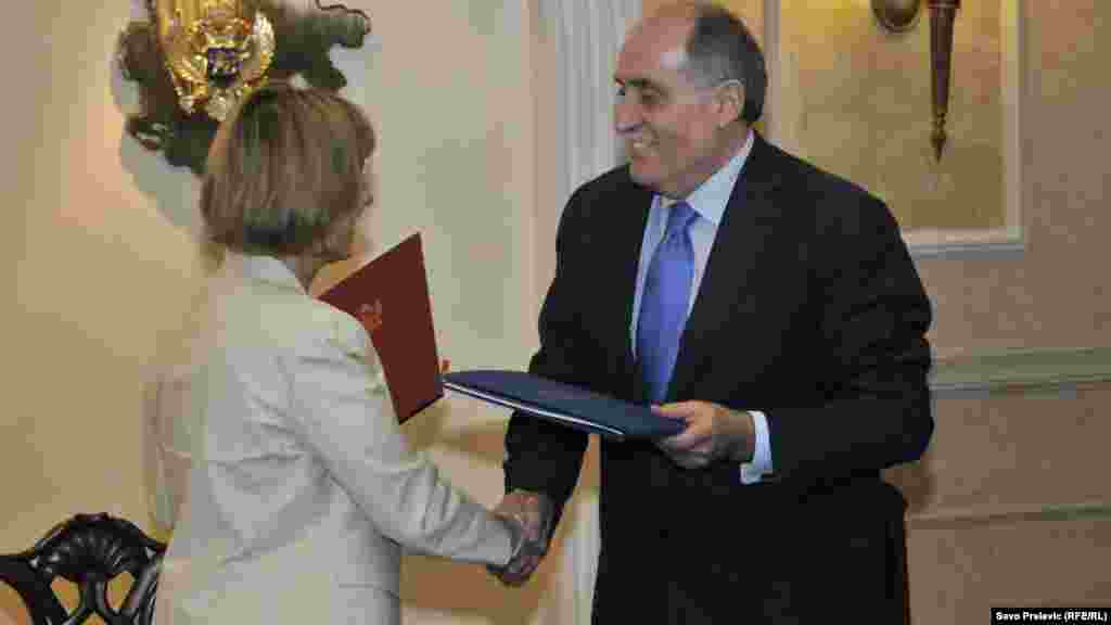 Crna Gora - Ministrica spoljnih poslova Hrvatske, Vesna Pusić sa crnogorskim kolegom, Milanom Ročenom u Podgorici, 12. juni 2012. Foto: RSE / Savo Prelević  