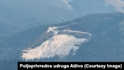 Magnezij će se prerađivati iz kamena dolomita, koji je kažu već vađen na području Kupresa iz obližnjeg kamenoloma Grguljača za kojeg od ranije postoje dozvole